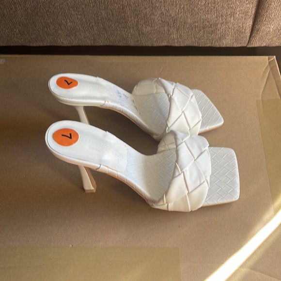 Womens Sandals, Women's Sandals Braided Shoulder Straps 7 new‎ never worn - Picture 2 of 6